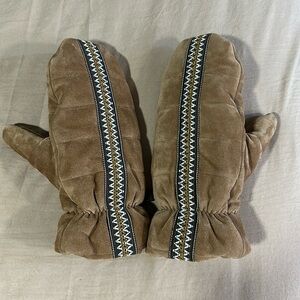 UGG mittens